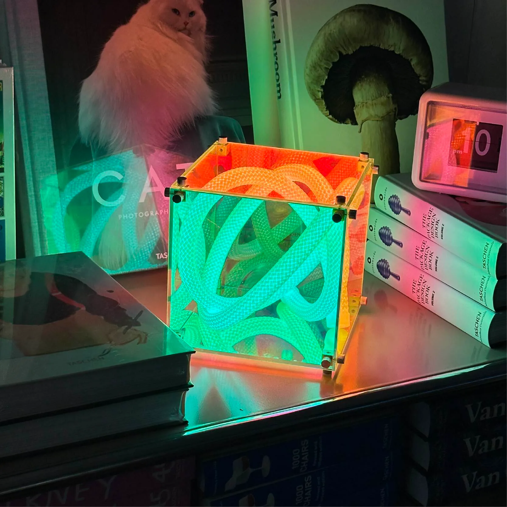 Lámpara Mini Kosmo Iris — foto 1 de 6